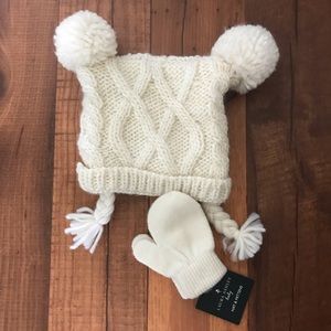 NWT Laura Ashley Hat & Mitten Set